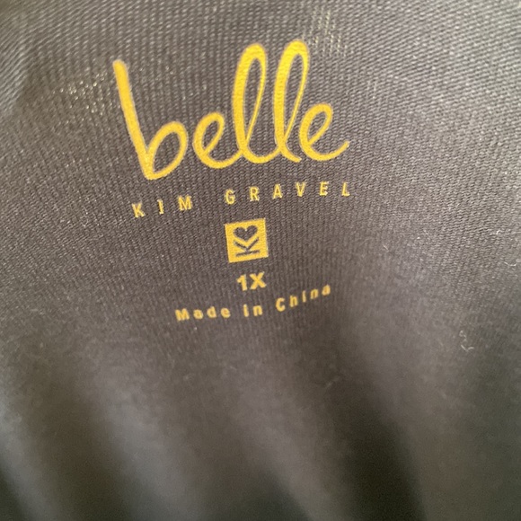 Belle Brand Black Top With Zipper Accent - Picture 3 of 3